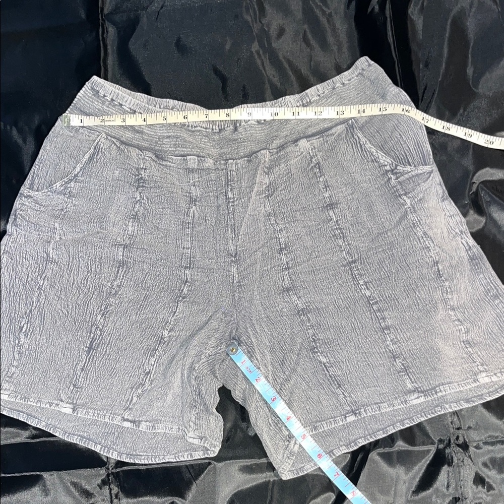 Studio West High Waist Gray Women's Shorts